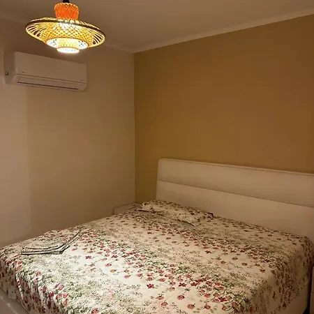 M Apartament Апартаменты Дхерми